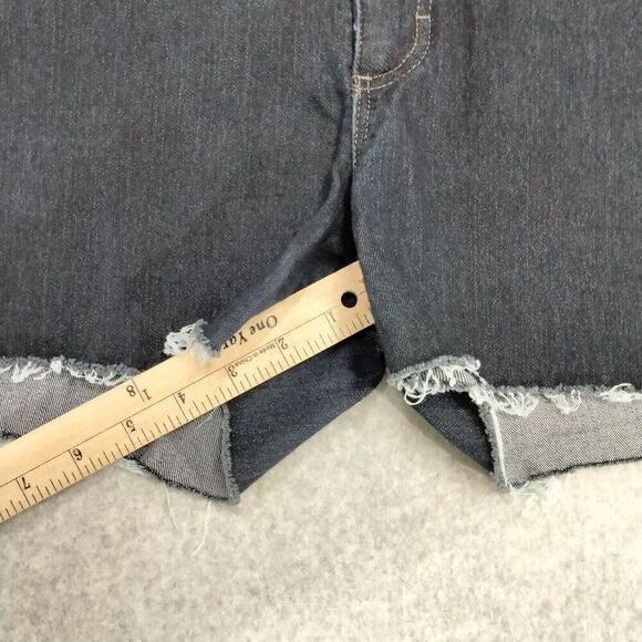 Riders By Lee Womens Size 16M Mid Rise Cutoff  Dark Wash Blue Denim Jean Shorts - Picture 4 of 7